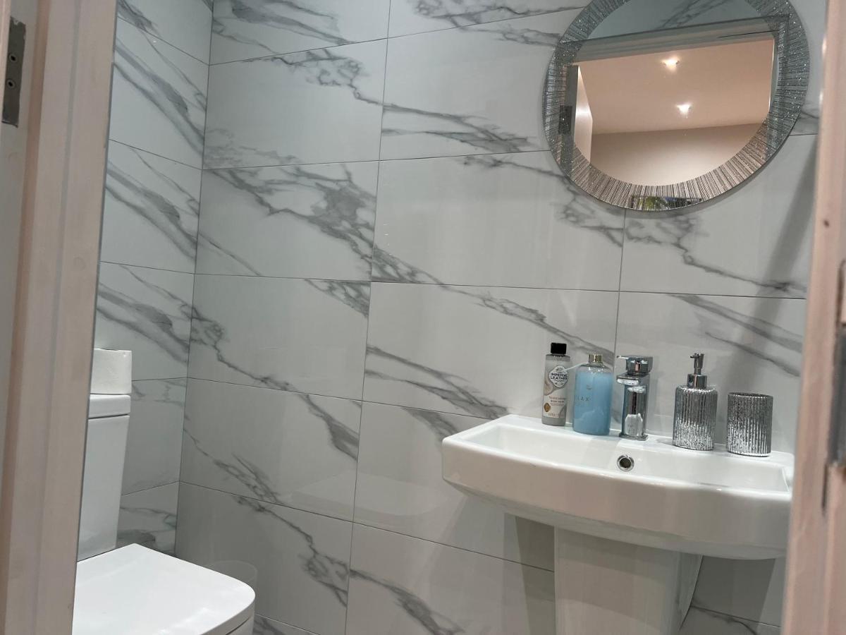 Hanwell The Grande Residence - Close To Central London & Next To Northfield Tube Station מראה חיצוני תמונה