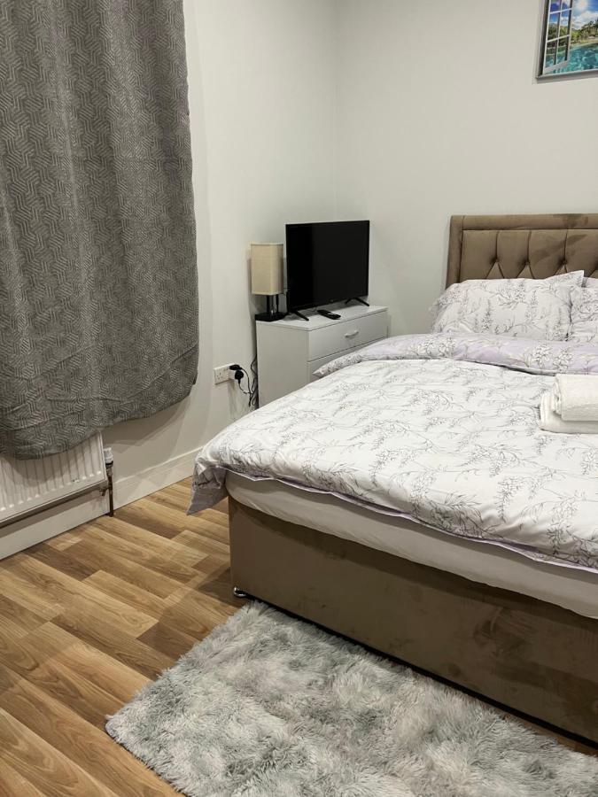 Hanwell The Grande Residence - Close To Central London & Next To Northfield Tube Station מראה חיצוני תמונה
