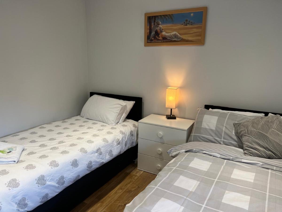 Hanwell The Grande Residence - Close To Central London & Next To Northfield Tube Station מראה חיצוני תמונה